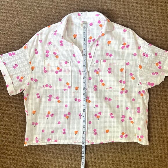 Short Sleeve Plaid Floral Shirt, size small. - Picture 8 of 11